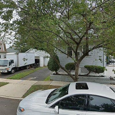 209 Thompson Ave, Roselle, NJ 07203