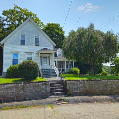 21 Mulberry St, Norwich, CT 06360