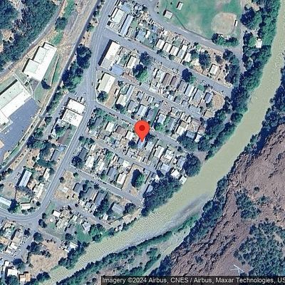 210 2 Nd St, Klickitat, WA 98628