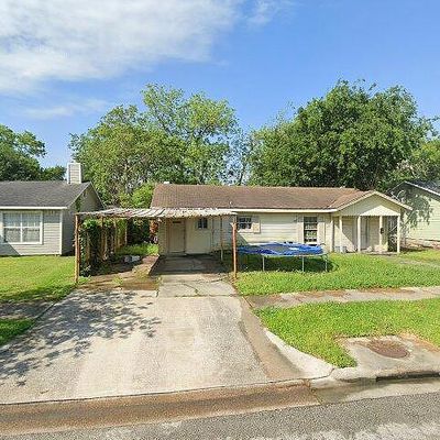 1815 Oregon St, Baytown, TX 77520