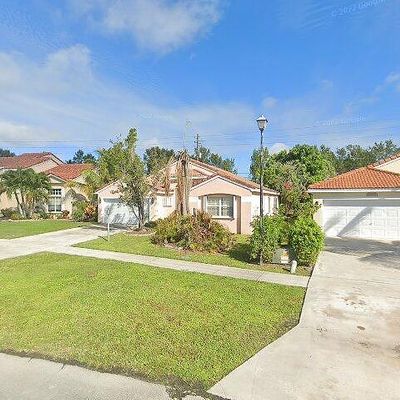 18768 Caspian Cir, Boca Raton, FL 33496