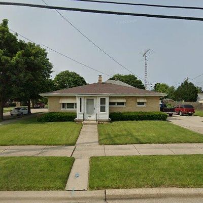 2320 76 Th St, Kenosha, WI 53143