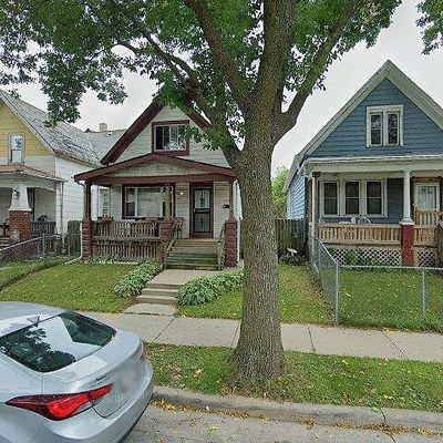 2436 N 16 Th St, Milwaukee, WI 53206