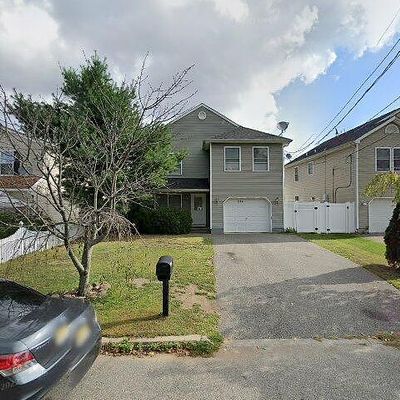 244 Center St, Keyport, NJ 07735