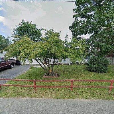 25 Colgate Rd, Brockton, MA 02302