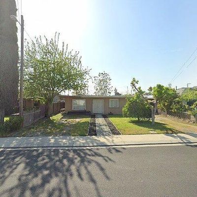 2525 4 Th St, Hughson, CA 95326