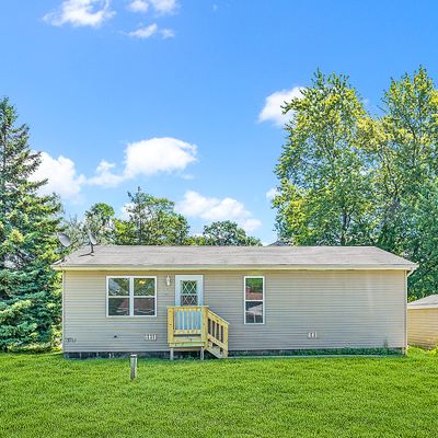 26165 W Rollins Rd, Ingleside, IL 60041