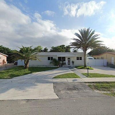 2212 Nw 195 Th St, Miami Gardens, FL 33056