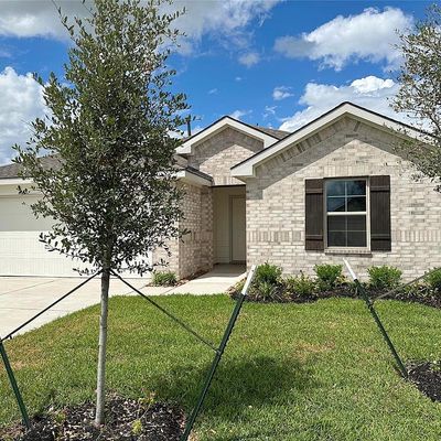 2222 Spyglass Dr, Navasota, TX 77868