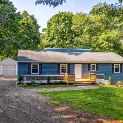 30 Crouch Rd, Amston, CT 06231