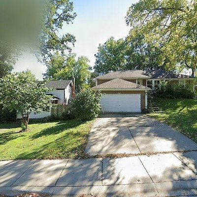 301 Stone St, South Elgin, IL 60177