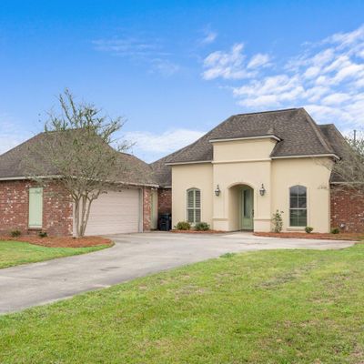 30968 Cambridge Dr, Walker, LA 70785