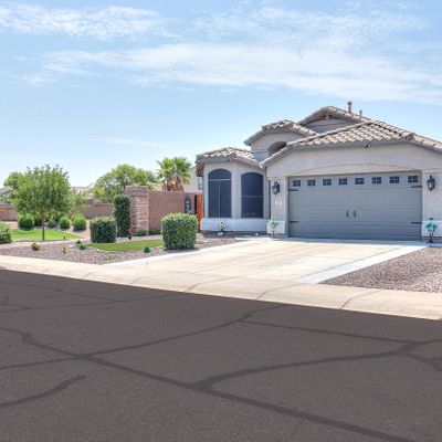 323 W Love Rd, San Tan Valley, AZ 85143