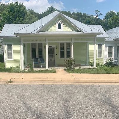 270 W Main St, Monterey, VA 24465