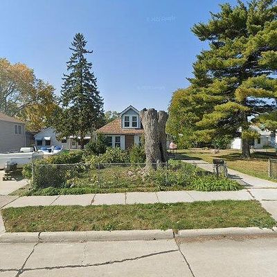 27503 Kaufman St, Roseville, MI 48066