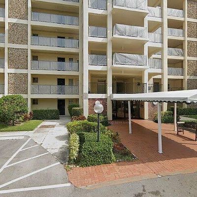 2751 N Palm Aire Dr #102, Pompano Beach, FL 33069