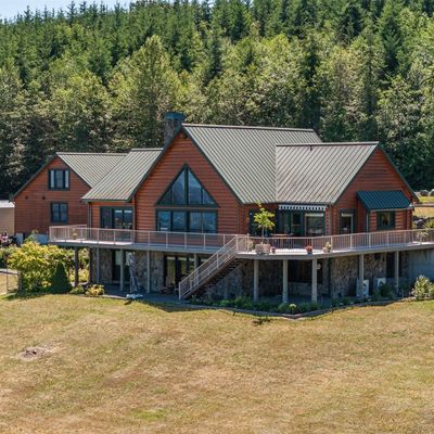 279 Ocean View Dr, Port Angeles, WA 98362