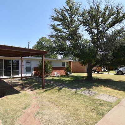 2808 64 Th St, Lubbock, TX 79413