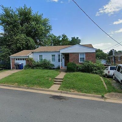 2813 Marshall St, Falls Church, VA 22042