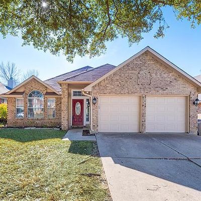 2813 Salado Trl, Fort Worth, TX 76118