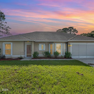 290 Gertrude Ave Sw, Palm Bay, FL 32908