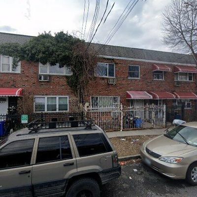 4011 De Reimer Ave, Bronx, NY 10466