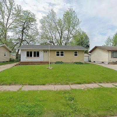 4105 E Garden Ave, Des Moines, IA 50317