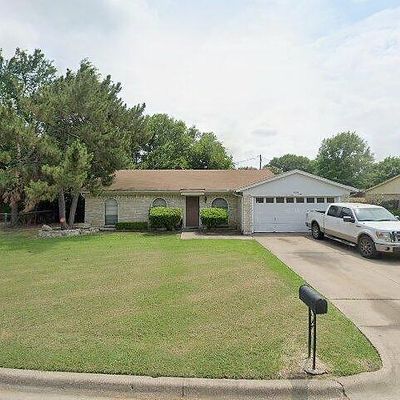 416 Owens Dr, Crowley, TX 76036