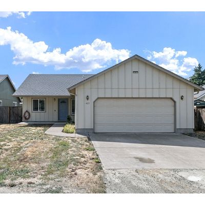 425 S 12 Th St, Cottage Grove, OR 97424