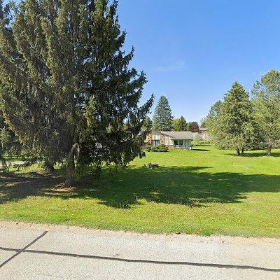 3404 Silver Lake Dr, West Bend, WI 53095