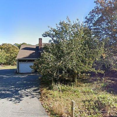 352 N Dennis Rd, Yarmouth Port, MA 02675