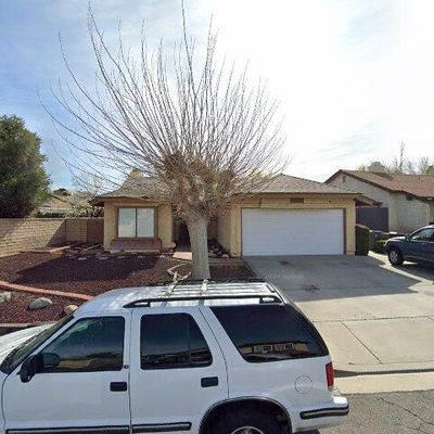 36936 Tobira Dr, Palmdale, CA 93550