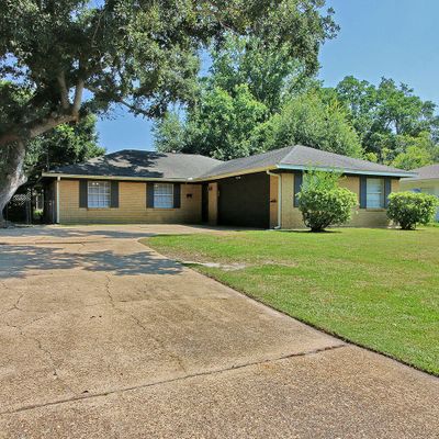 5 Lafayette Pl, Gulfport, MS 39507