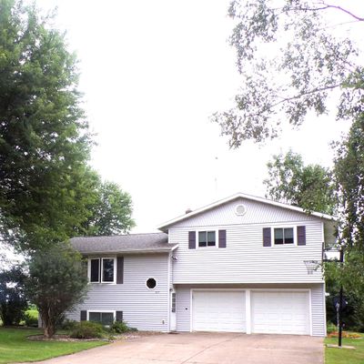 507 E 1 St St, Loyal, WI 54446