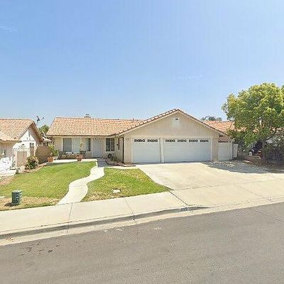 443 S Tamarisk Ave, Rialto, CA 92376