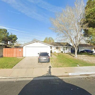 44309 Gingham Ave, Lancaster, CA 93535