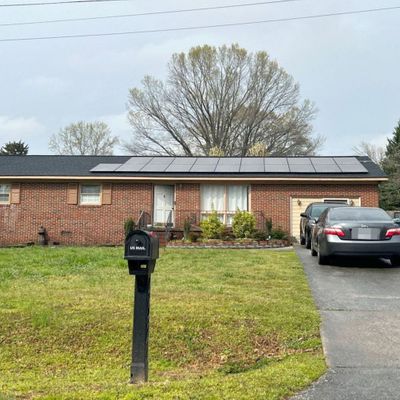 452 Mirror Lake Rd, Salisbury, NC 28146