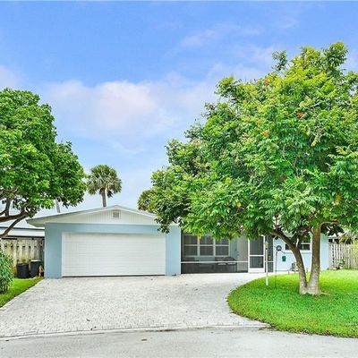 4572 Ne Lorraine Cir, Jensen Beach, FL 34957