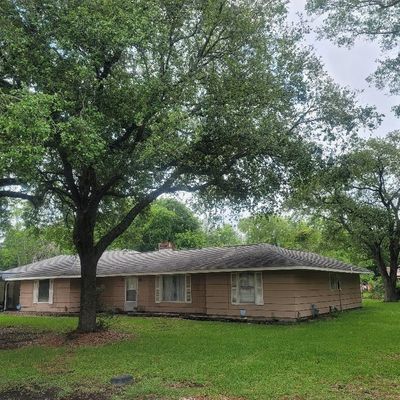 6028 Moonstone St, Port Arthur, TX 77640