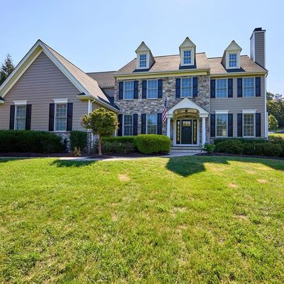 61 Margil Farm Dr, Downingtown, PA 19335