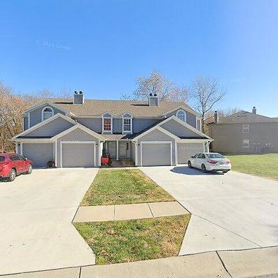 6103 Ne Moonstone Ct, Lees Summit, MO 64064