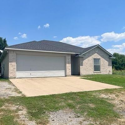 611 S Bois D Arc St, Grandview, TX 76050