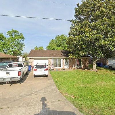 618 S Gray Ave, West Columbia, TX 77486