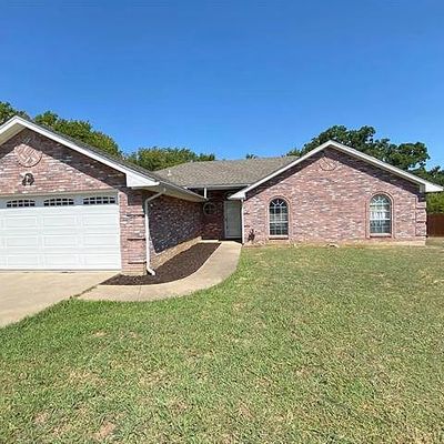 618 Pine Bluff St, Cleburne, TX 76031