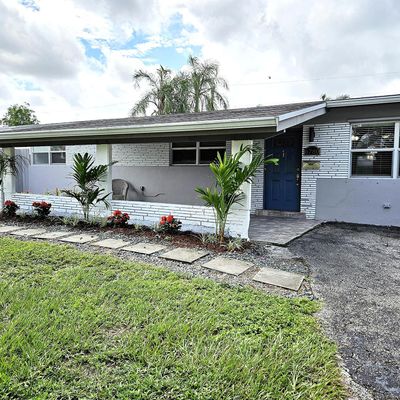 6780 Meade St, Hollywood, FL 33024