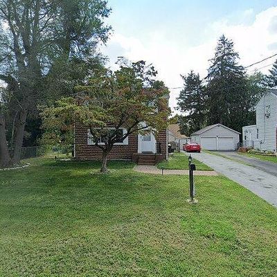 68 Landers Ln, New Castle, DE 19720