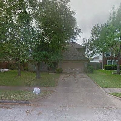 5404 Spring Branch Dr, Pearland, TX 77584