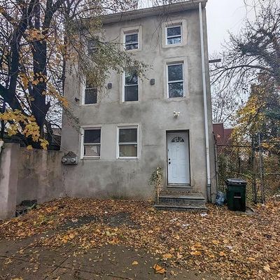 5549 Devon St, Philadelphia, PA 19138