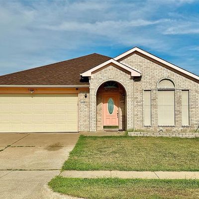 5715 Magnum Dr, Arlington, TX 76018