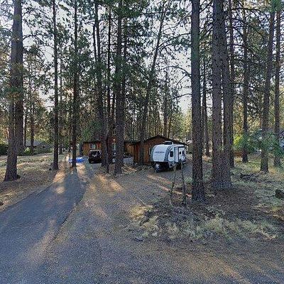 59960 Navajo Rd, Bend, OR 97702